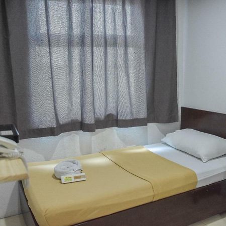 Tiptop Tower Suite Inn Dumaguete City Exterior photo